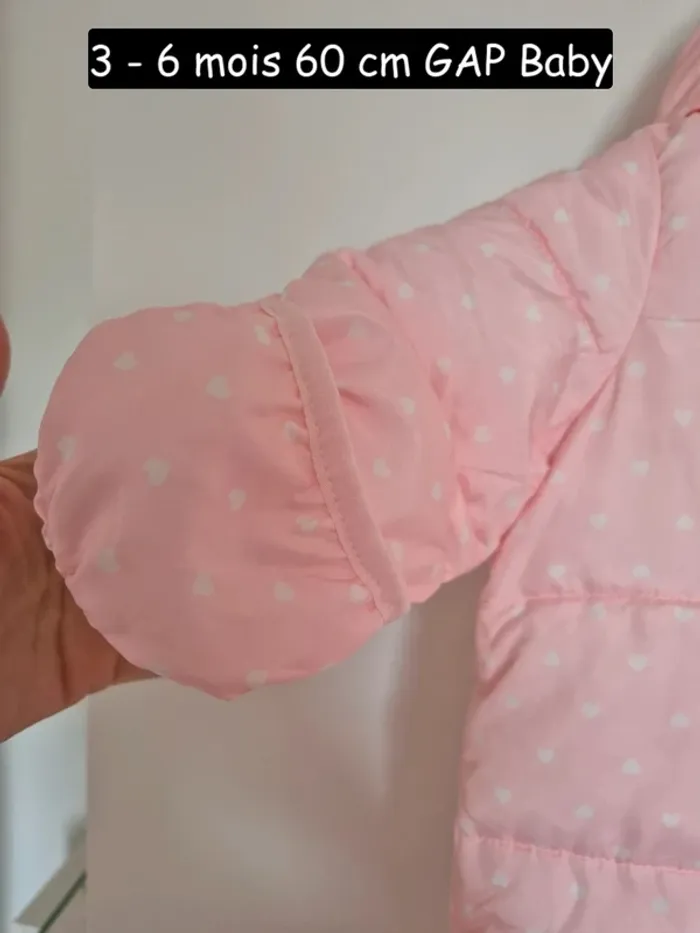 Combi pilote bébé 60 cm 3- 6 mois
GAP baby rose petit ourson - photo numéro 10