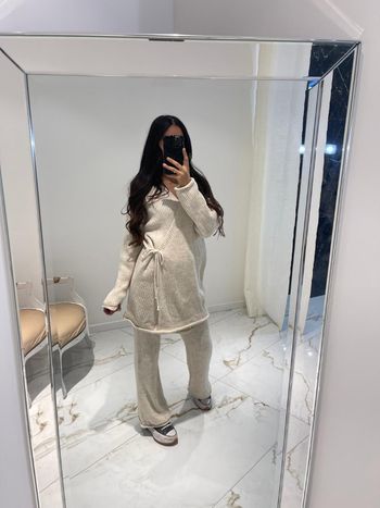 Magnifique ensemble cache cœur.  Haut + pantalon neuf avec étiquette 🏷  