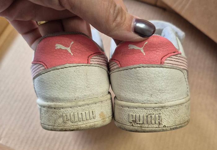 Basket Puma pointure 27 blanche et rose - photo numéro 4