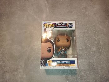 Figurine pop 1042 VALKYRIE de THOR marvel