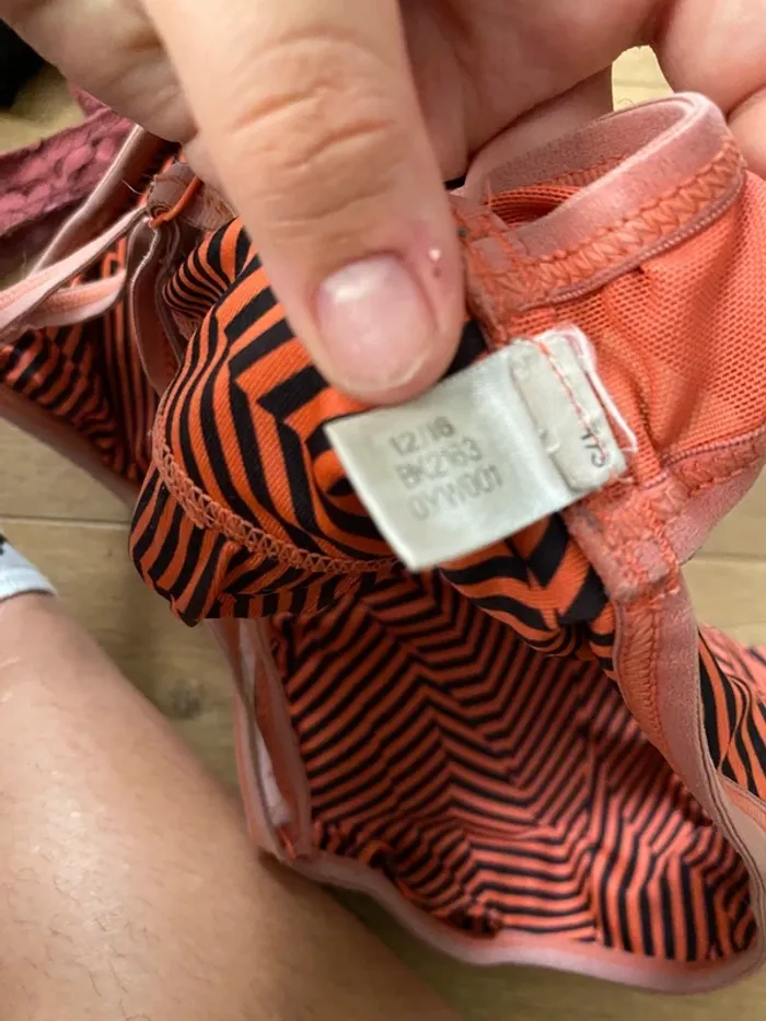 Brassière Adidas enfants – Noir/Rose – Taille 12-16 ans - photo numéro 4