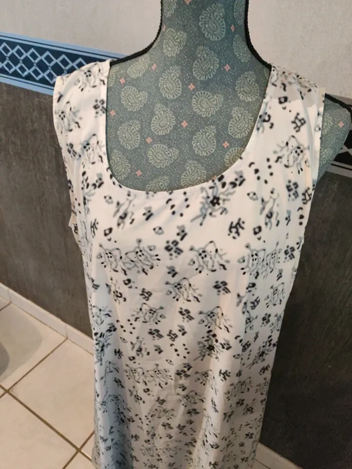 Robe longue sans manche taille 48 - photo numéro 8