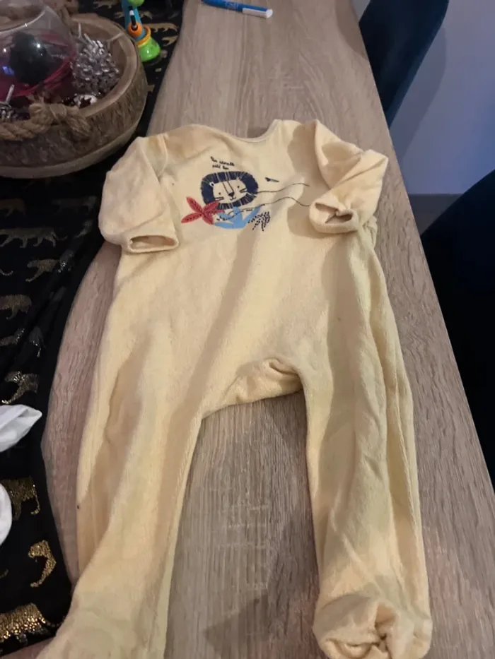 Lot de 2 pyjamas 12 mois disney - photo numéro 4