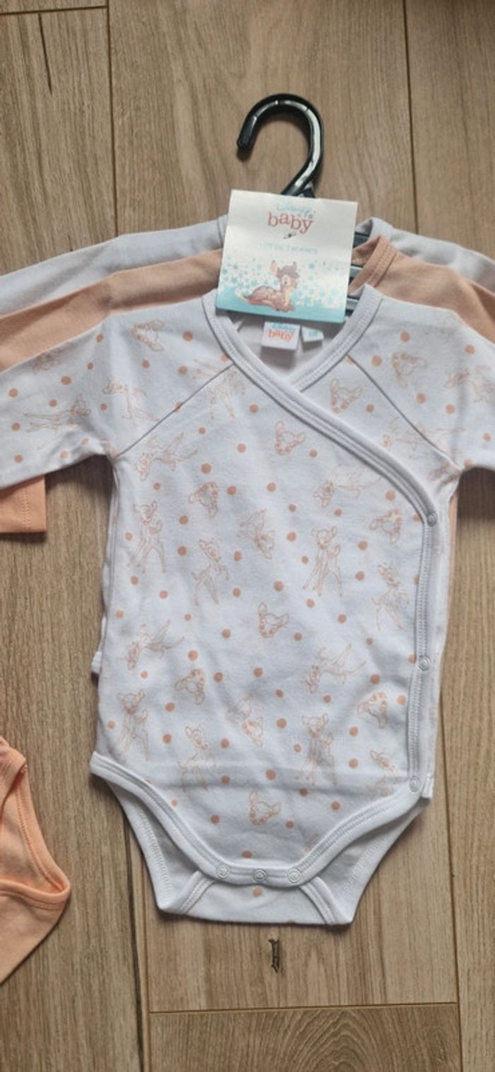 Lot de 6 bodies bébé fille manches longues Disney en 6 mois neufs - photo numéro 3