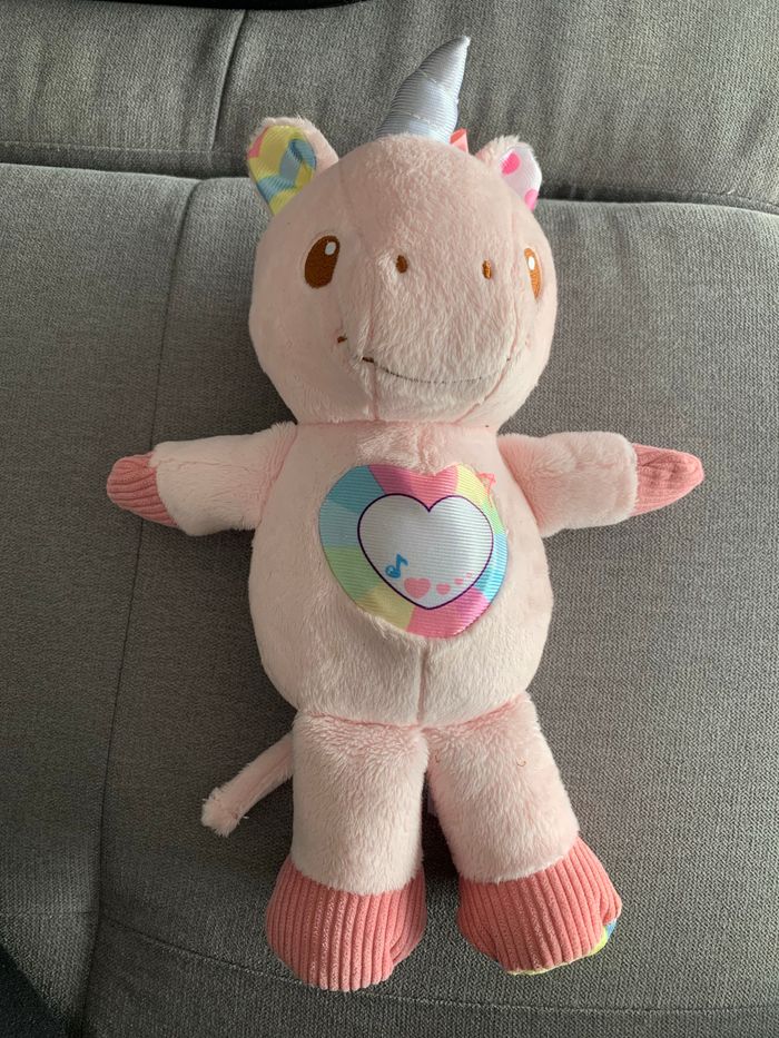 Licorne musicale et lumineuse