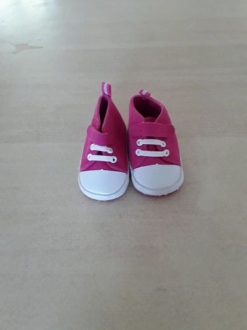 Paire de chaussures souple 19