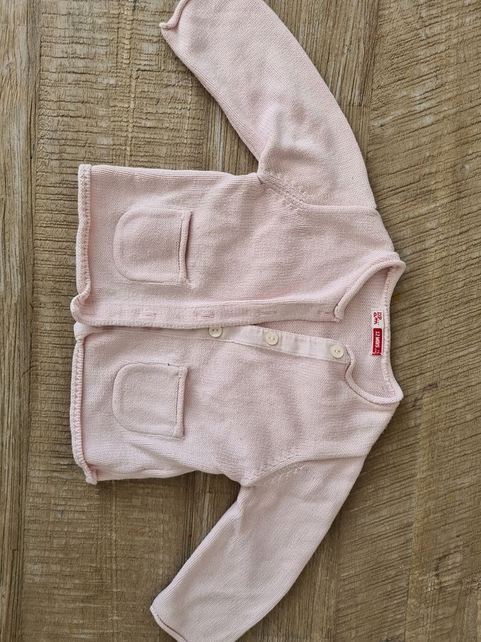 Gilet bebe fille rose pâle dpam 12 mois
#marinecm38fille12m - photo numéro 2