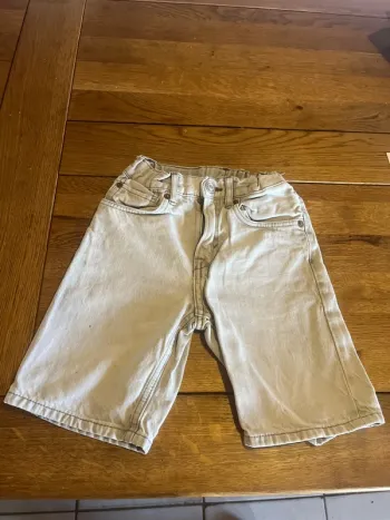 Short gris H&M 5-6 ans