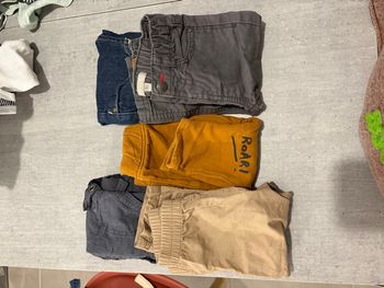 Pantalons taille 6 mois 