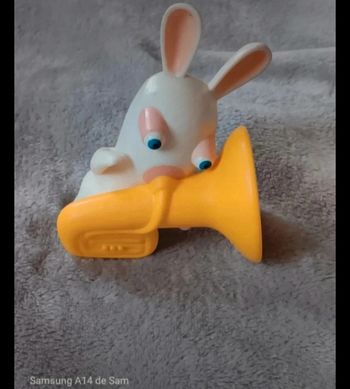 figurine lapin crétin musicien macdonald 2011