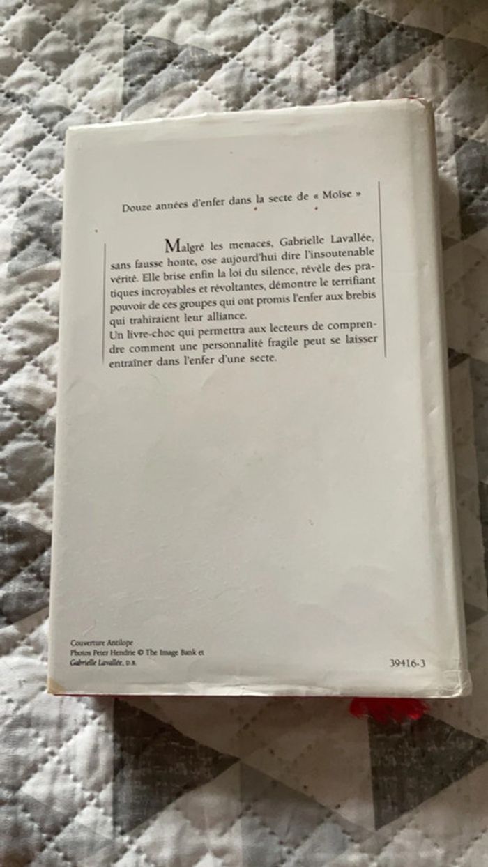 #l’alliance de la brebis rescapée de la secte de moise Gabrielle Lavallée - photo numéro 3