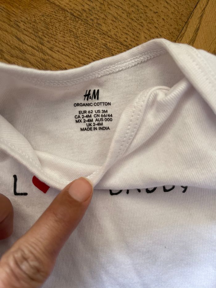 Ensemble short et t-shirt - photo numéro 2