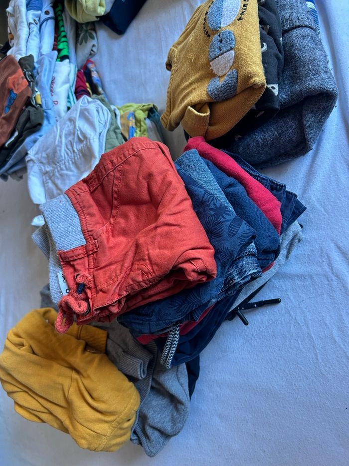 Lot vêtements garçon 24mois - photo numéro 2