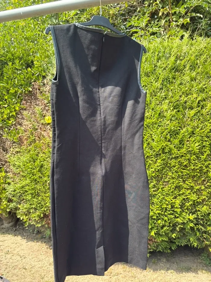 Robe noire moulante et stretch – Marque Mexx - photo numéro 2