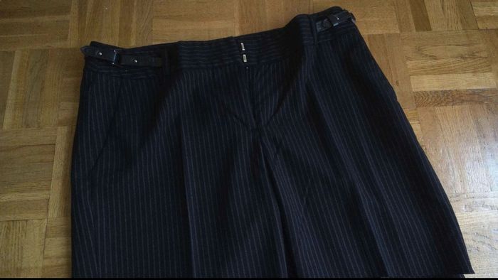 Pantalon  raye  avec  cuir a  la  taille T38 - photo numéro 2