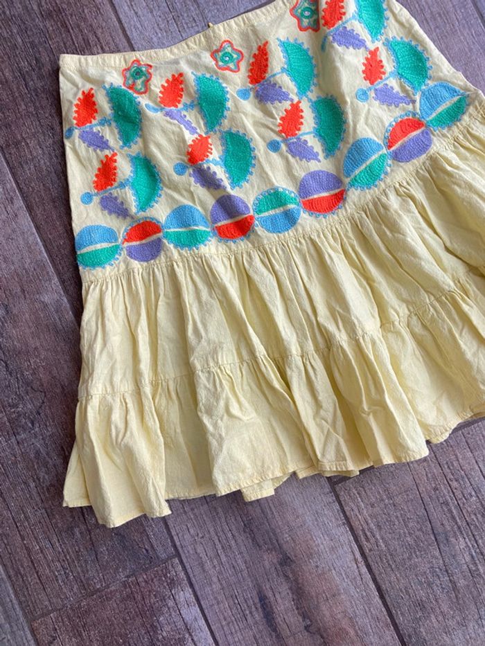 Mini jupe d’été à volants vintage jaune avec broderies - photo numéro 2