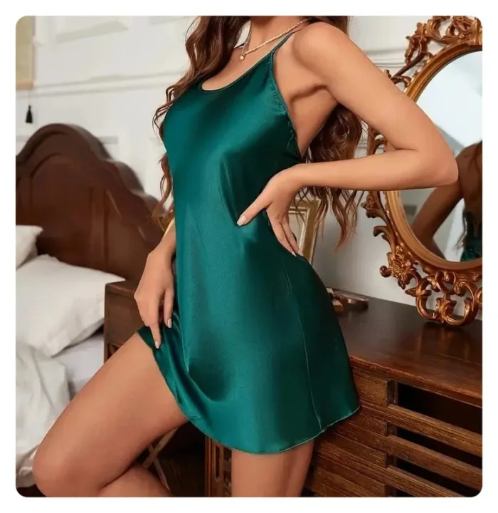 Nuisette verte en satin - photo numéro 4