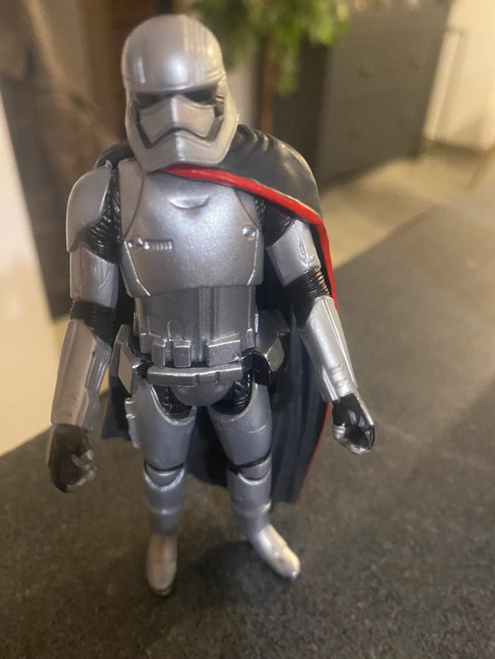 Star Wars Captain Phasma - photo numéro 2