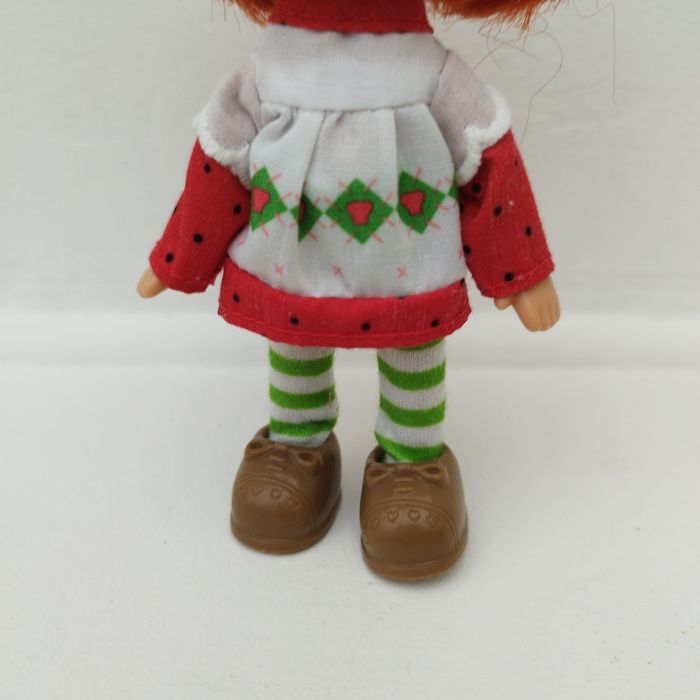 Poupée charlotte aux fraises - photo numéro 5