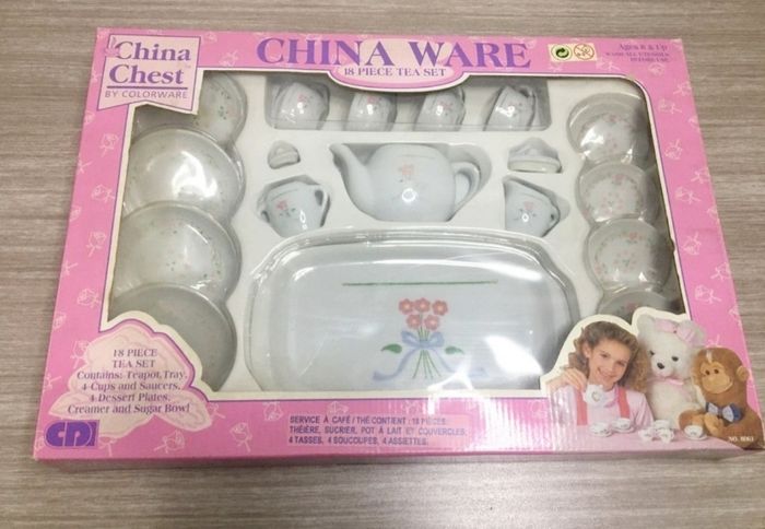 Dinette en porcelaine