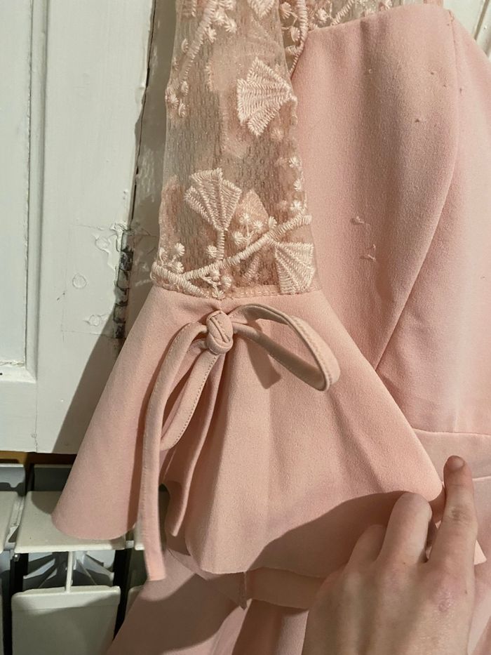 Robe dentelle de soirée - photo numéro 2