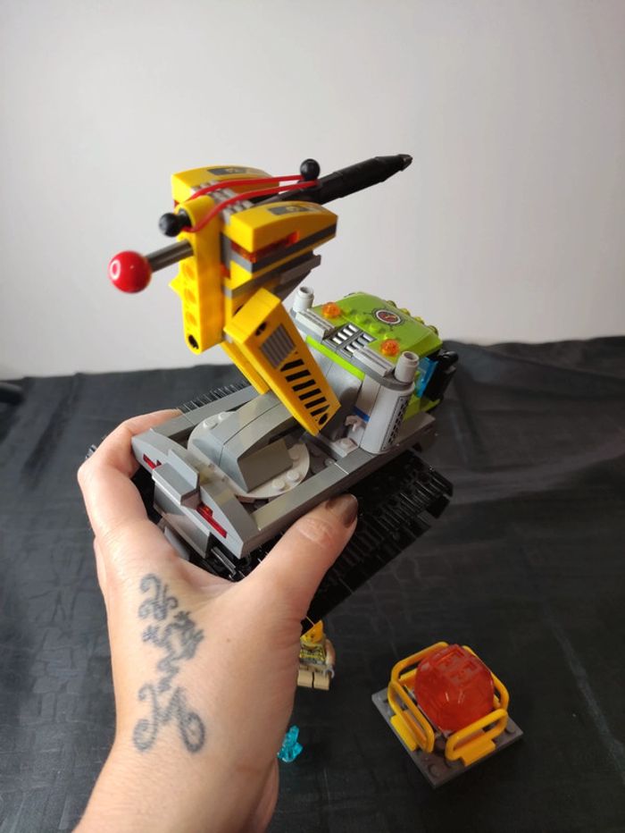 Foreuse à chenille Lego - photo numéro 3