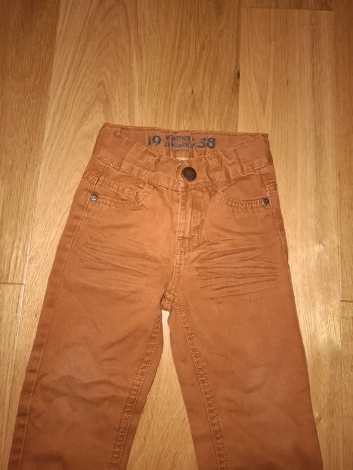 Pantalon jean camel 3ans Très bon état - photo numéro 2