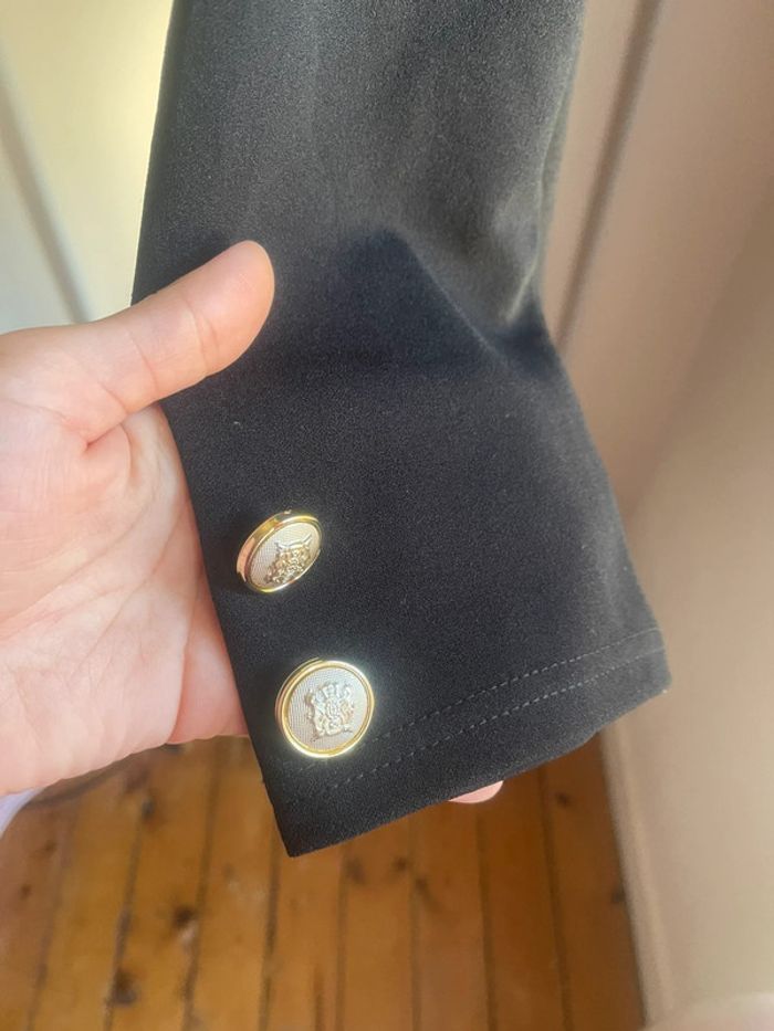 Boléro/ Blazer léger noir Shein taille S avec boutons dorés manches 3/4 - photo numéro 2