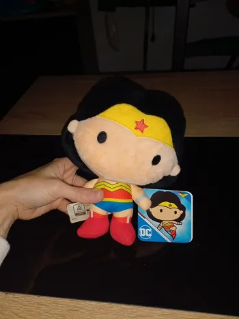 Peluche Wonder woman