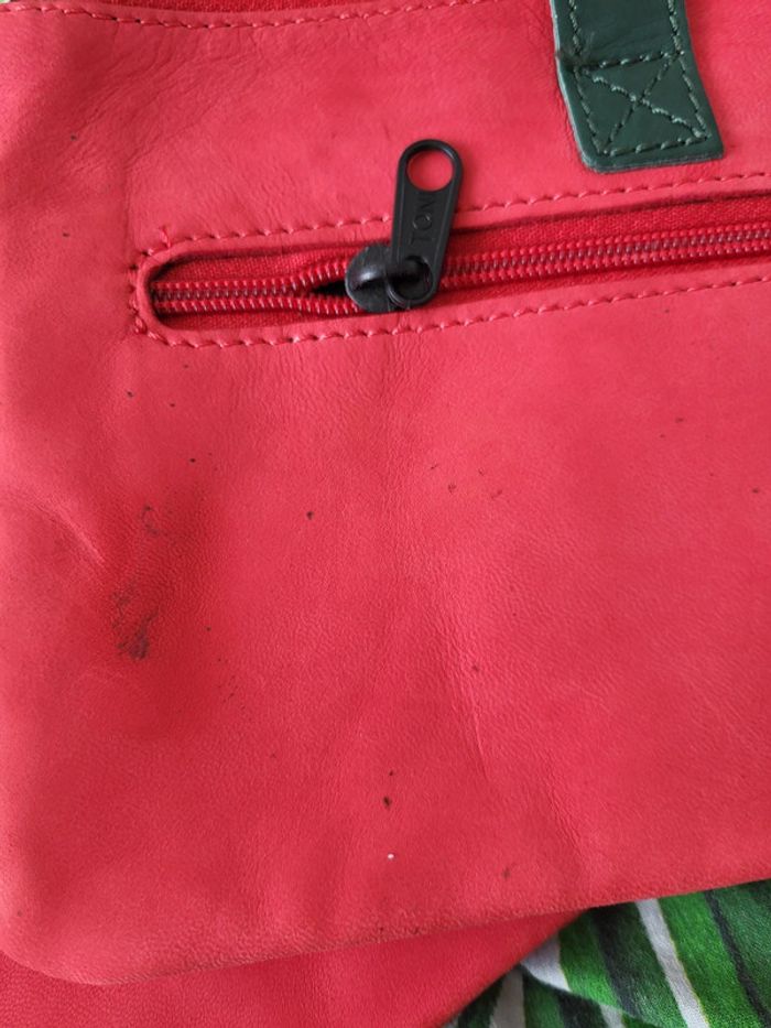 Sacs rouges - photo numéro 6