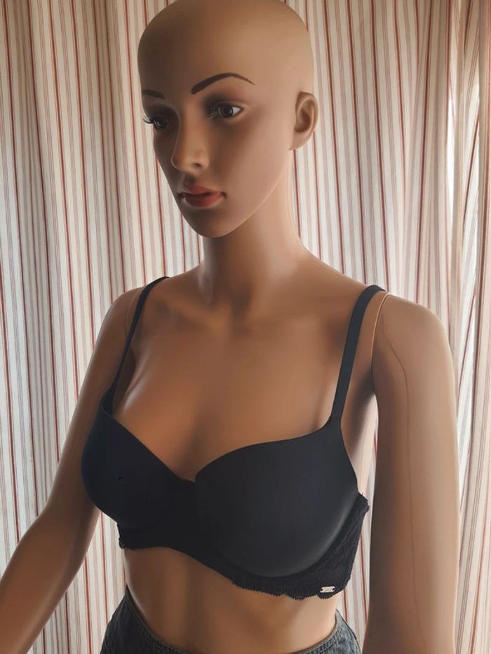 Soutiens-gorge noir Hunkemöller fr85D eu70D - photo numéro 3
