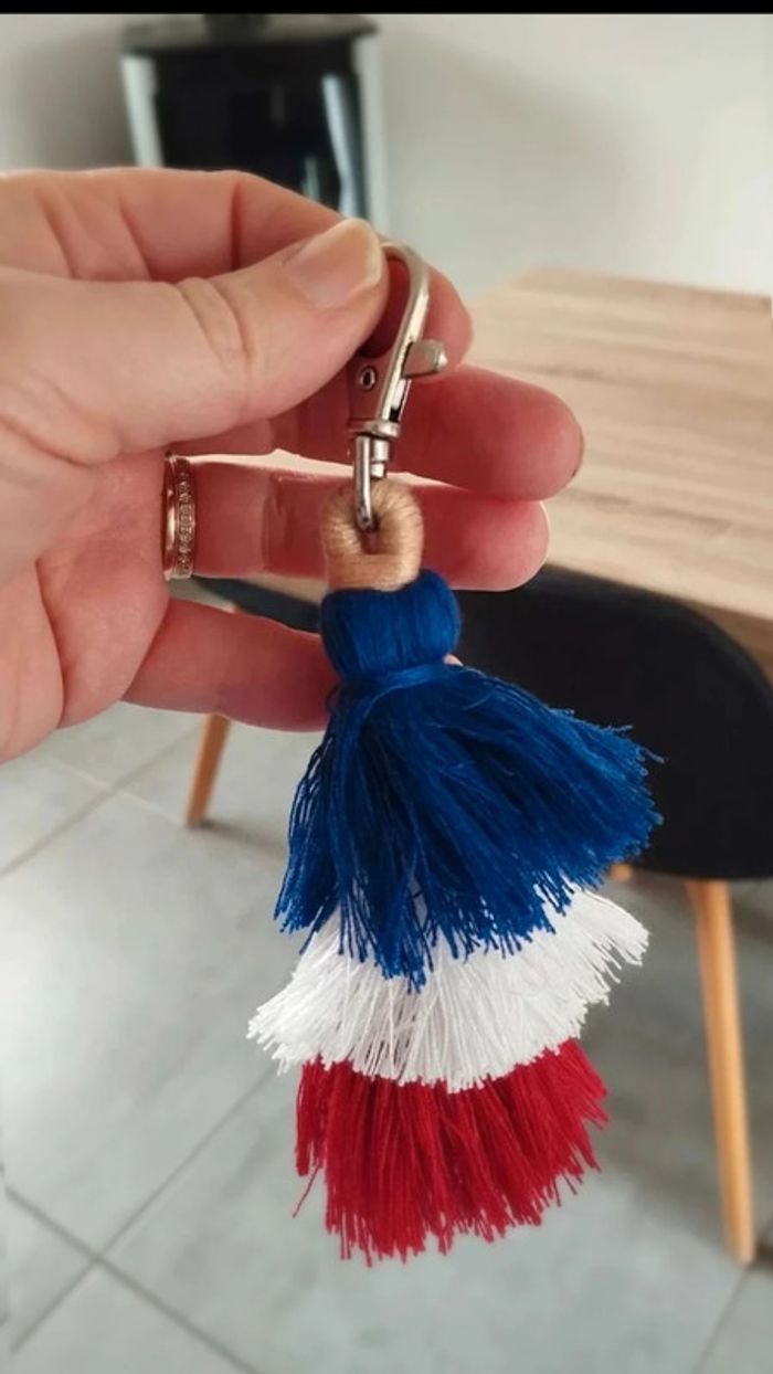 Porte clés  bleu blanc  rouge france - photo numéro 4
