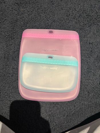 2 Ultimate silicone bag slim Tupperware neuf
