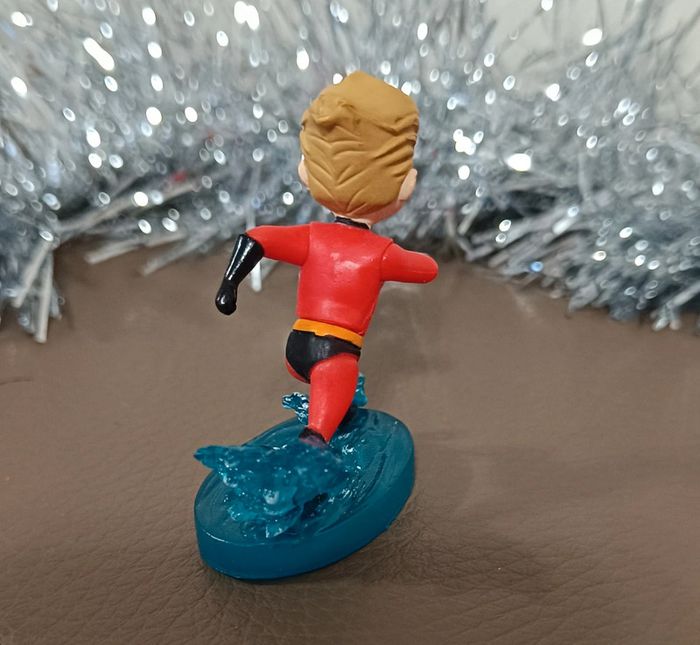 Figurine Disney Les Indestructibles - Flèche - photo numéro 4