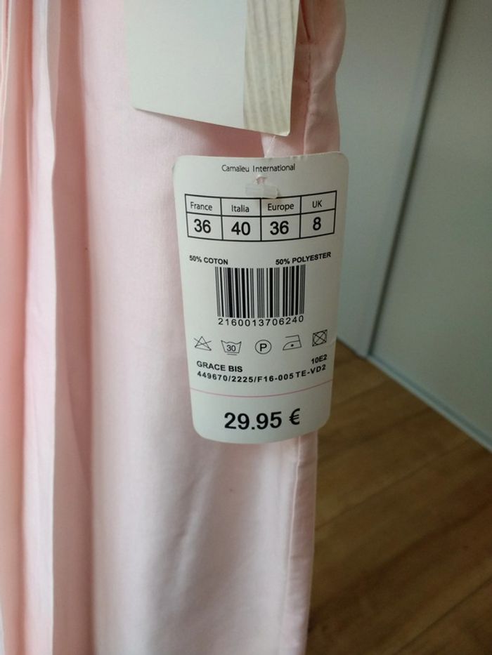 Jupe rose avec plis - photo numéro 3