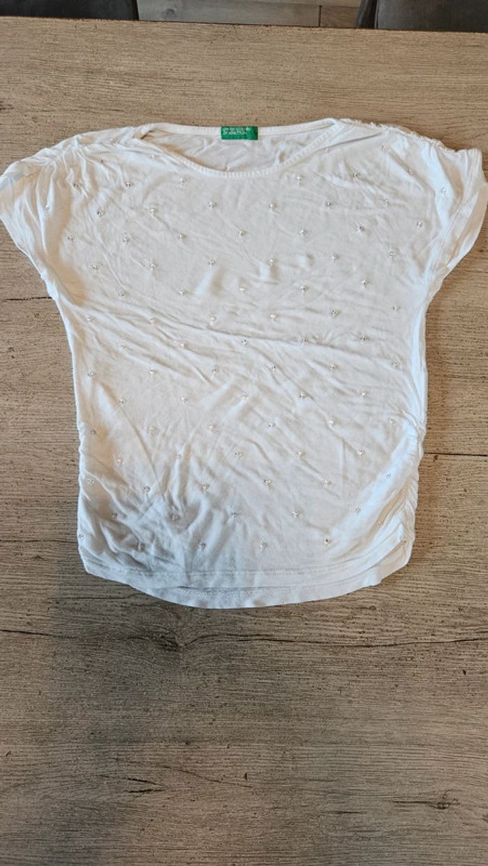 Blouse blanche à manches courtes avec perles, United Color Of Benetton, 8/9 ans, peu mis - photo numéro 3