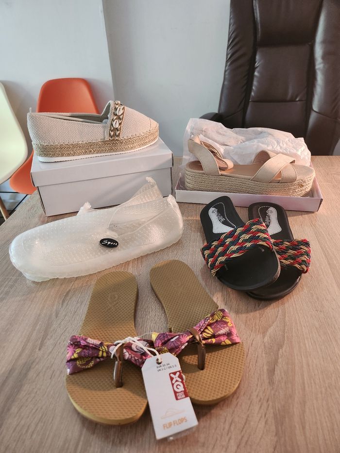 Lot de 5 paires de chaussures/claquettes neuf