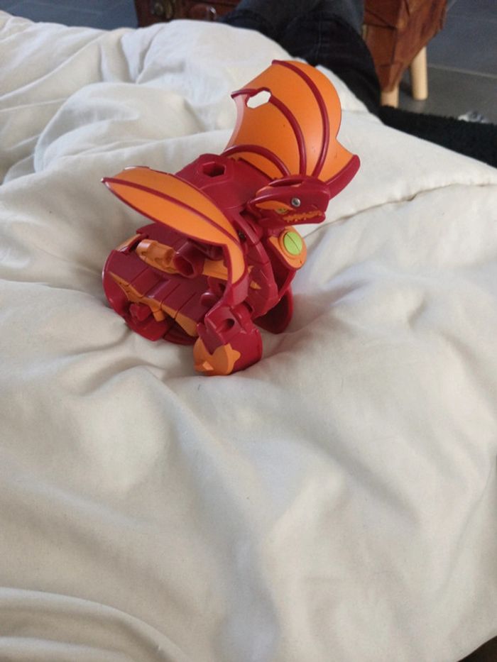 Bakugan gros modèle