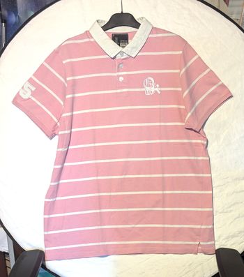Polo OWK Rose Rayures Horizontales Blanches Nombre 25 Manche Vêtement Tendance Mode Hommes