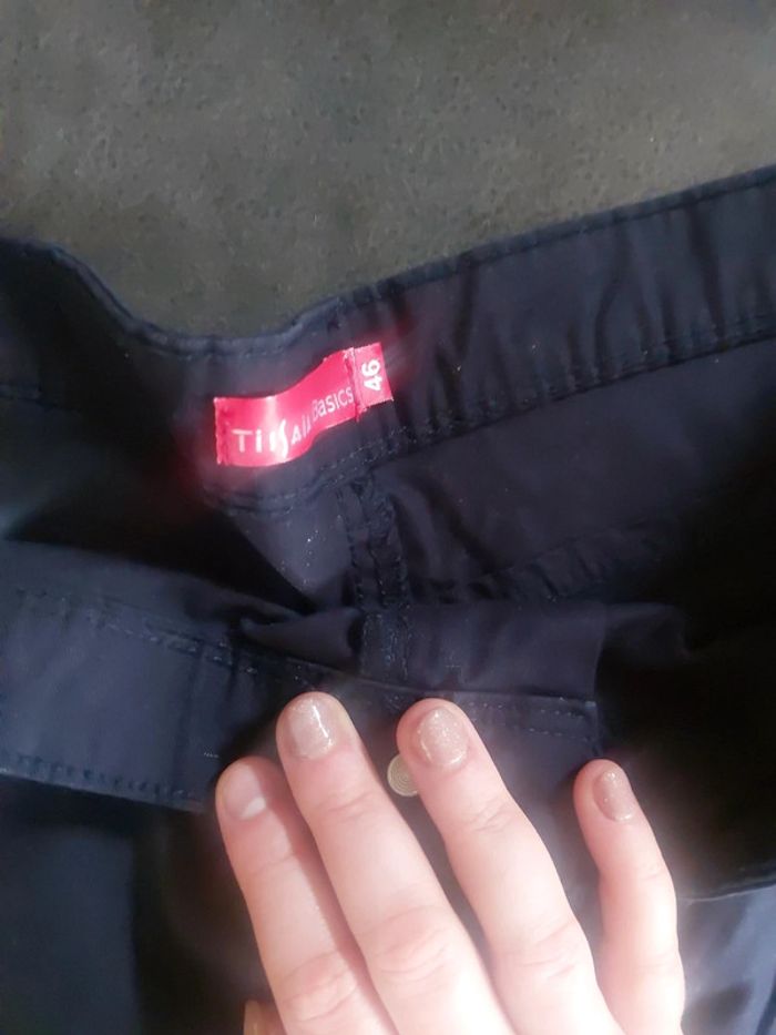 Short bleu marine - photo numéro 2