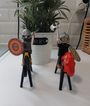 Le playmobil personnage chevaux et accessoires