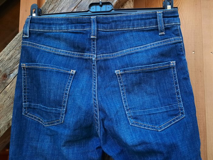 Superbe jeans slim United Colors of Benetton, boyfriend, taille 25 pu 14/16 ans, mixte - photo numéro 4