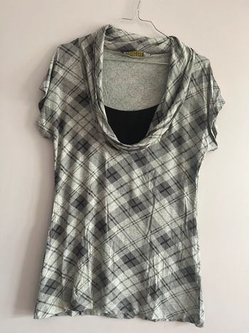 T shirt à carreaux