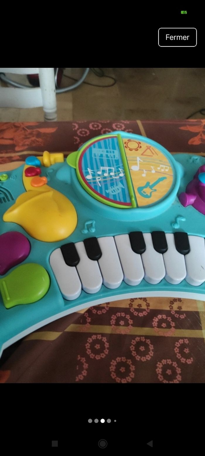 Piano bébé j50