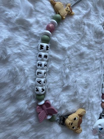 Attache tétine personnalisé bambie