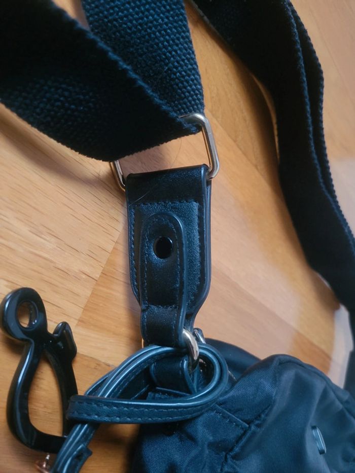 Petit sac noir Carpisa - photo numéro 8