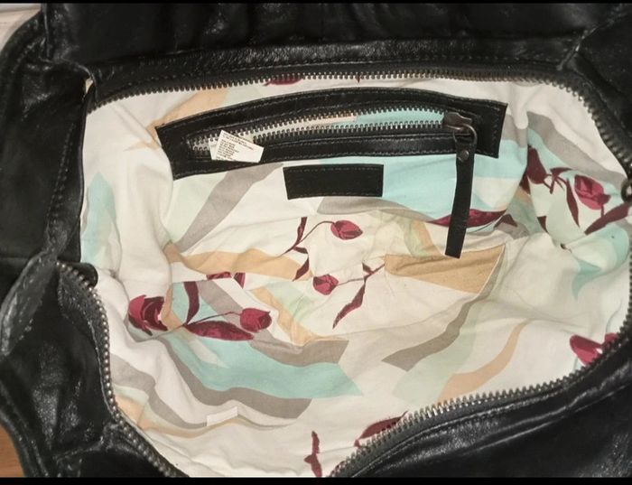 Sac à main by Diesel original en cuir véritable noir en excellent etat - photo numéro 8