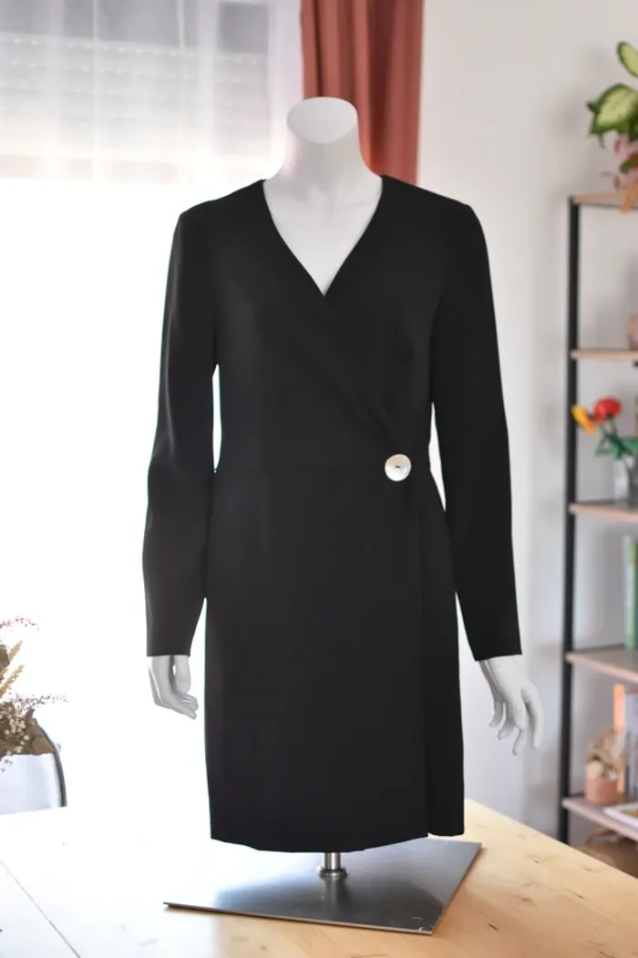 Robe Mango en taille 38-M - Très bon état - photo numéro 3