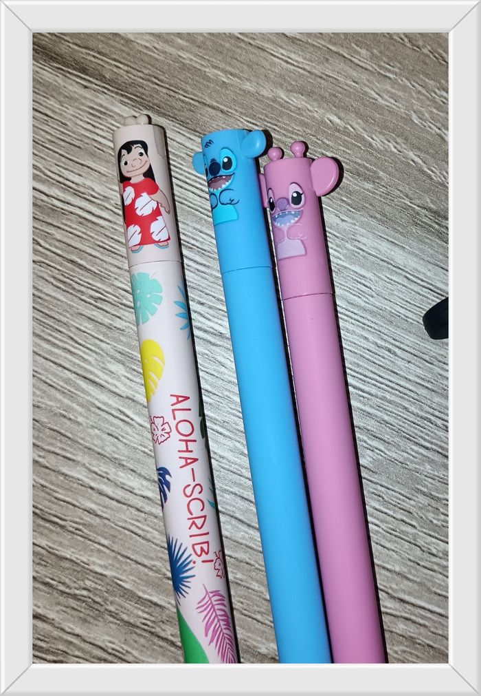 Lot de stylos effaçables avec trousse stitch - photo numéro 2