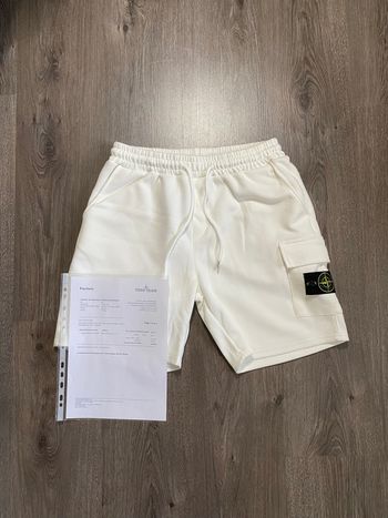 Short stone island 